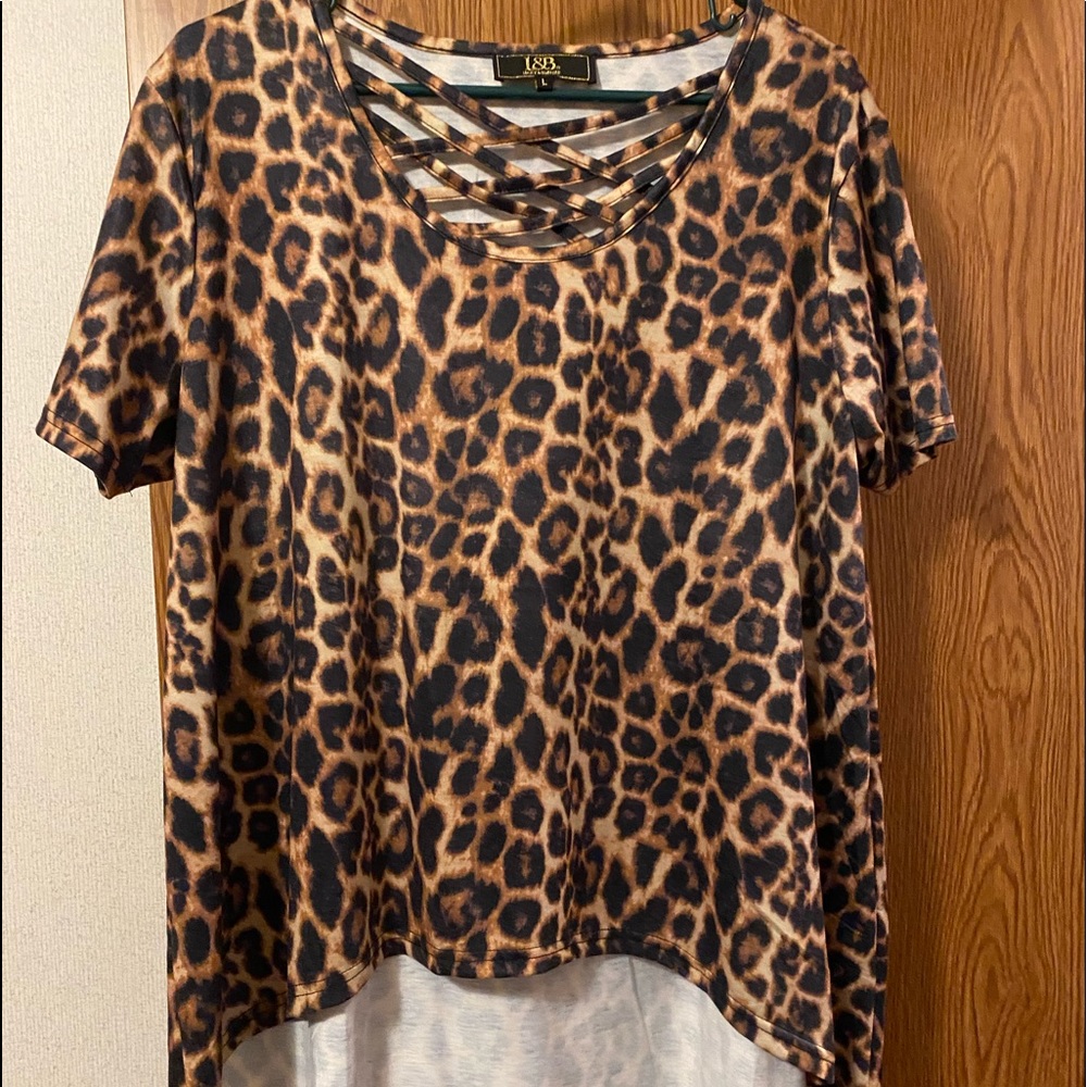 New L&B Leopard print top high/low size L